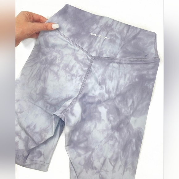 Tier Activewear, Vital Biker Short, Heather (tie dye purple),‎ Size Small - Picture 2 of 10